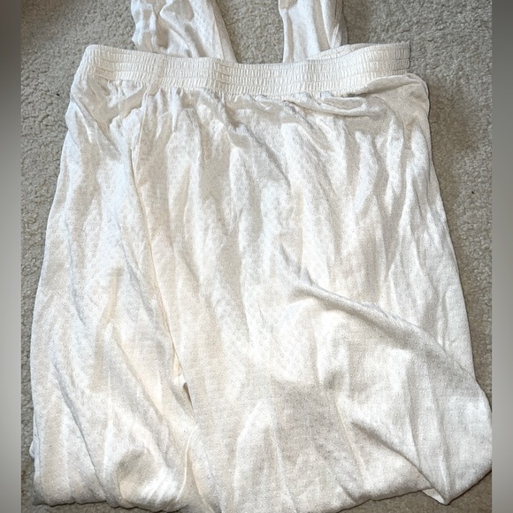 L.L. Bean Pants - LL Bean silk leggings, warm, like new!